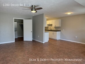 1280 Druid Rd in Clearwater, FL - Building Photo - Building Photo