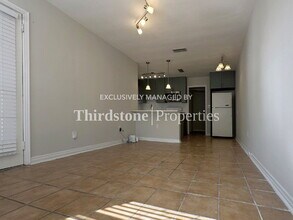 2855 Lydia St in Jacksonville, FL - Foto de edificio - Building Photo