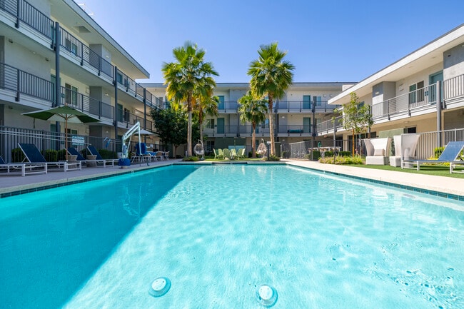 The 89 on Hayden in Scottsdale, AZ - Building Photo - Building Photo