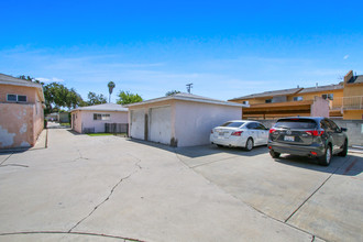 14019 Arthur Ave in Paramount, CA - Building Photo - Building Photo