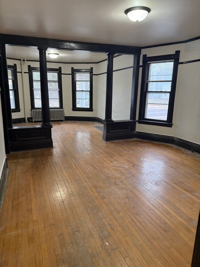 property at 1202-1204 Jenifer St