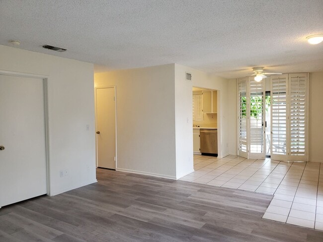 42800 Virginia Ave in Palm Desert, CA - Building Photo - Building Photo