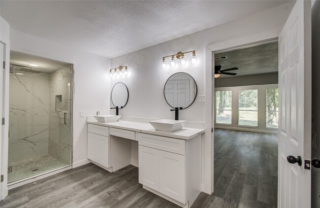 property at 619 River Plantation Dr