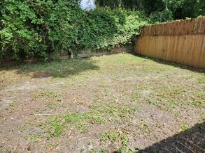 5572 Pleasant Pines Ct in Tallahassee, FL - Building Photo - Building Photo