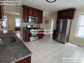 39 Watts St in Malden, MA - Building Photo - Building Photo