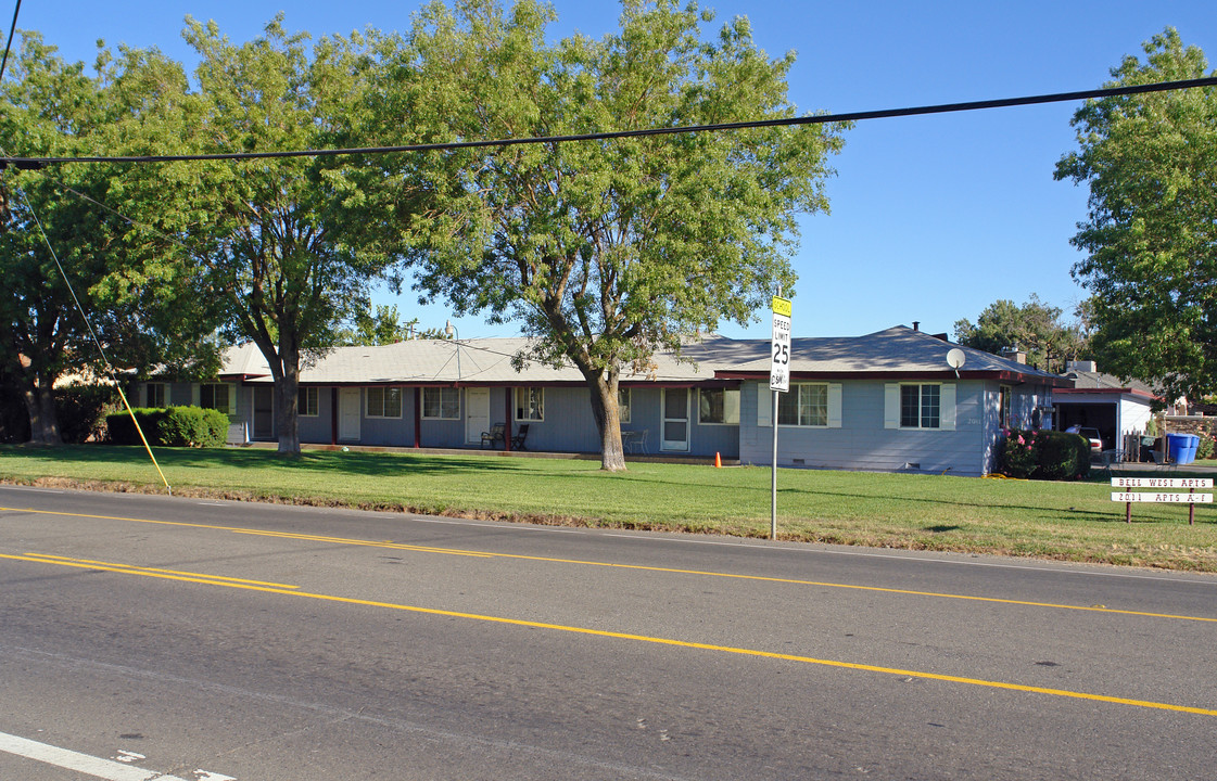 Bell East & Bell West Apartments in Sacramento, CA - Foto de edificio