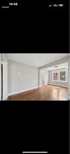 13502 S Brandon Ave in Chicago, IL - Building Photo - Building Photo
