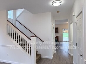 1725 SW 346th Pl in Federal Way, WA - Building Photo - Building Photo