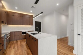 58 Kent St in Brookline, MA - Building Photo - Building Photo