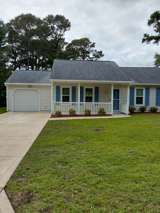 147 Wood Lake Dr in Murrells Inlet, SC - Building Photo