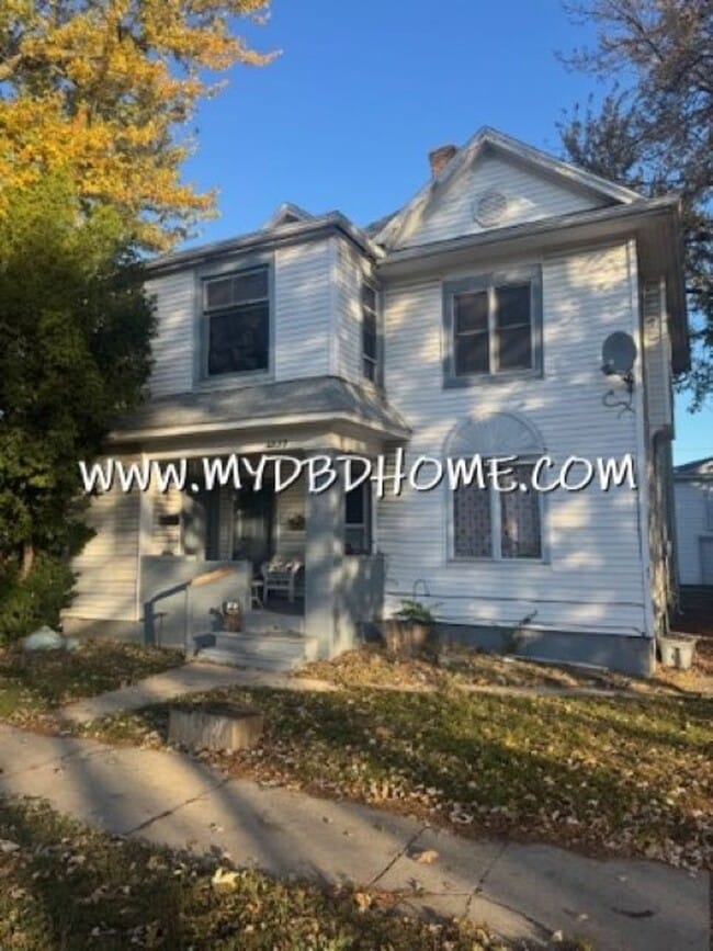 property at 2239 New Haven Ave