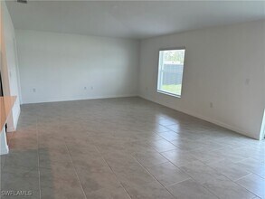 627 NW 32nd St in Cape Coral, FL - Building Photo - Building Photo
