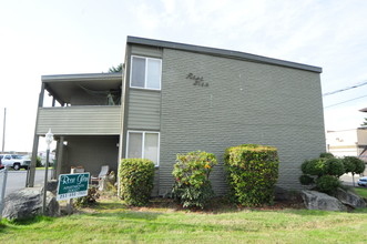 Rose Glen in Seatac, WA - Foto de edificio - Building Photo