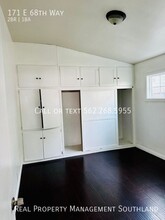 171 1/2 E 68th Way in Long Beach, CA - Building Photo - Building Photo