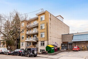 2670 Moreau in Montréal, QC - Building Photo