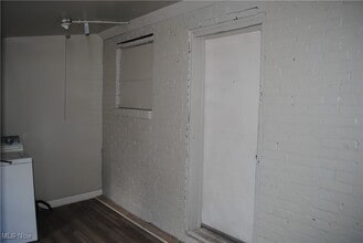 3173 W 38th St in Cleveland, OH - Building Photo - Building Photo