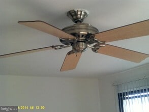 1004 Victoria Ct in Hillsborough Township, NJ - Building Photo - Building Photo