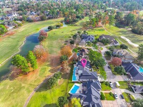 6510 Sussex Ct in Spring, TX - Foto de edificio - Building Photo