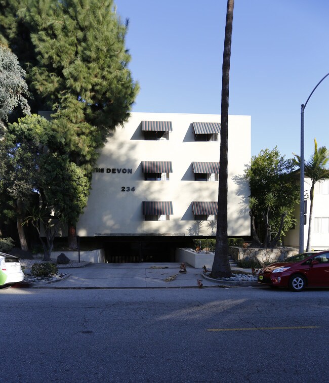 The Devon Apartments in Pasadena, CA - Foto de edificio - Building Photo