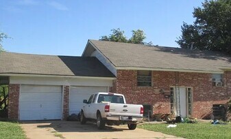 225 NW 85th St in Oklahoma City, OK - Building Photo
