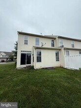 85 N Savanna Dr in Pottstown, PA - Building Photo - Building Photo