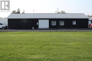 1579 9th Line Rd in Ottawa, ON - Building Photo