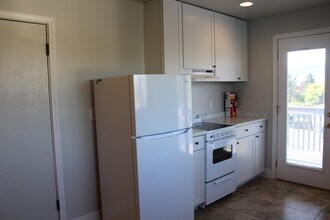 1829 N Minor Ave, Unit A in East Wenatchee, WA - Building Photo - Building Photo