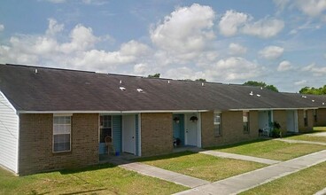 304 Mooney Ave in Hammond, LA - Foto de edificio - Building Photo