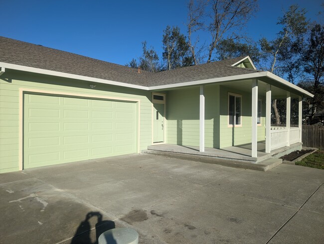 926 Starr Creek Ct in Windsor, CA - Building Photo - Building Photo