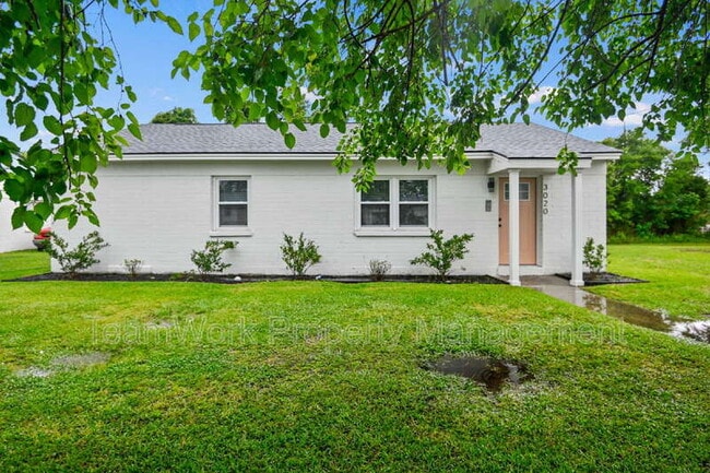 property at 3020 Azalea Dr