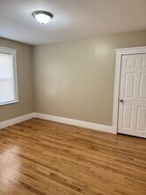 126 Walnut St in Watertown, MA - Foto de edificio - Building Photo