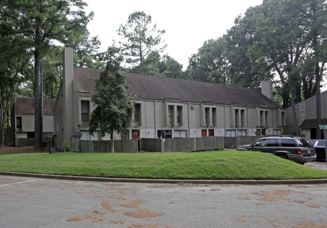 Pinewood Manor in Memphis, TN - Foto de edificio - Building Photo