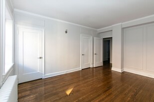 ATWATER APARTMENTS in Montréal, QC - Building Photo