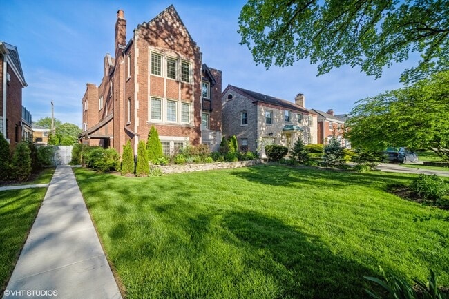 property at 1443 Bonnie Brae