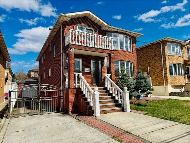 property at 64-21-64230 230th St