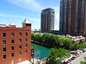 480 N McClurg Ct in Chicago, IL - Building Photo - Building Photo