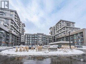 460 Dundas St E in Hamilton, ON - Building Photo