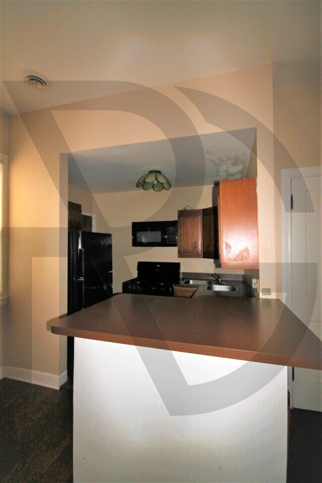 2115 N Sedgwick St in Chicago, IL - Foto de edificio - Building Photo