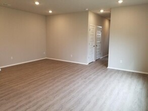 6823 Devotion St in Bentonville, AR - Building Photo - Building Photo
