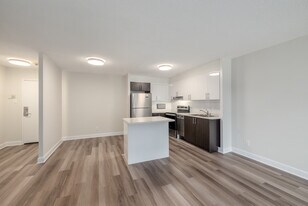5160 Gatineau in Montréal, QC - Building Photo