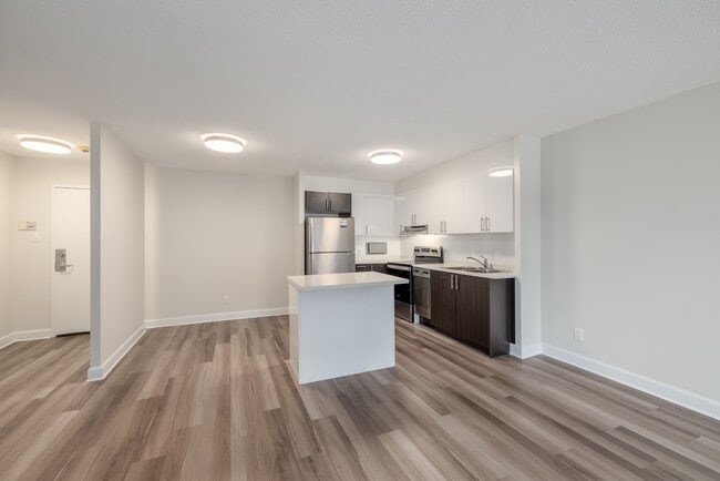 5160 Gatineau in Montréal, QC - Building Photo - Interior Photo