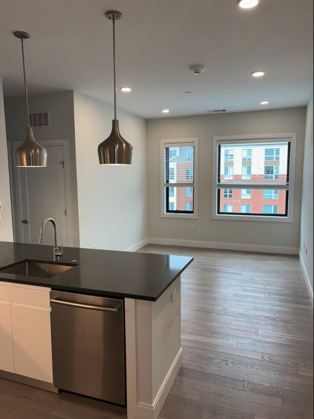 156 Liverpool St, Unit 501 in Boston, MA - Building Photo - Building Photo