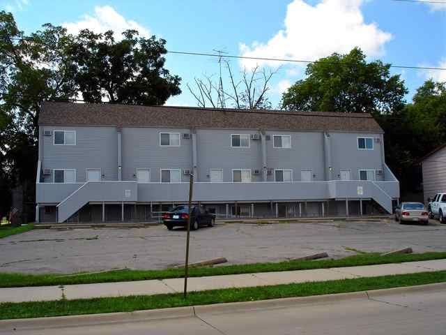 201 5th St in Coralville, IA - Foto de edificio - Building Photo