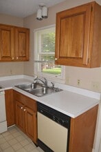 302 Killigrey St in Lillington, NC - Building Photo - Building Photo