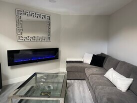 12522 Montecito Rd in Seal Beach, CA - Building Photo