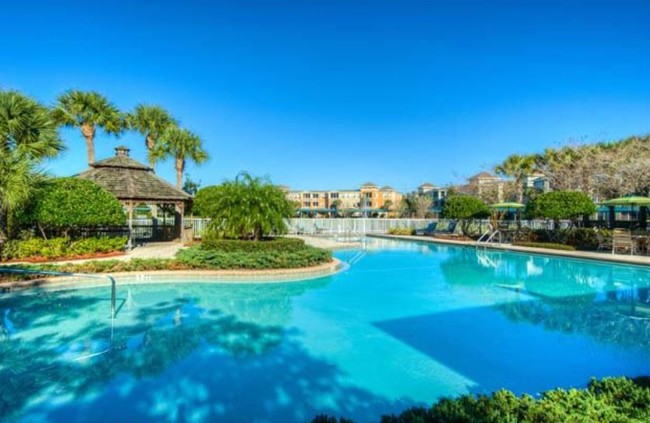 Aston Gardens At Tampa Bay Senior Living in Tampa, FL - Foto de edificio - Building Photo