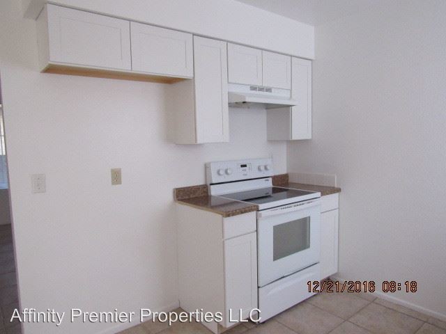 3201 Kearsage Dr in Lake Havasu City, AZ - Building Photo - Building Photo