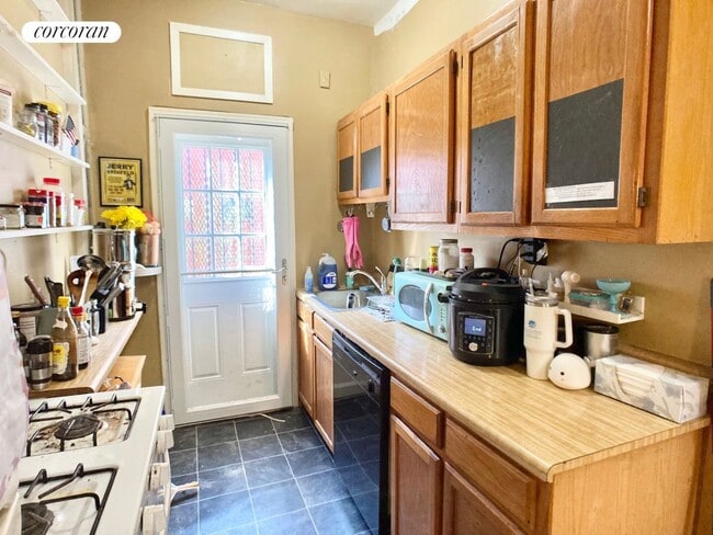 276 Prospect Park W in Brooklyn, NY - Building Photo - Building Photo