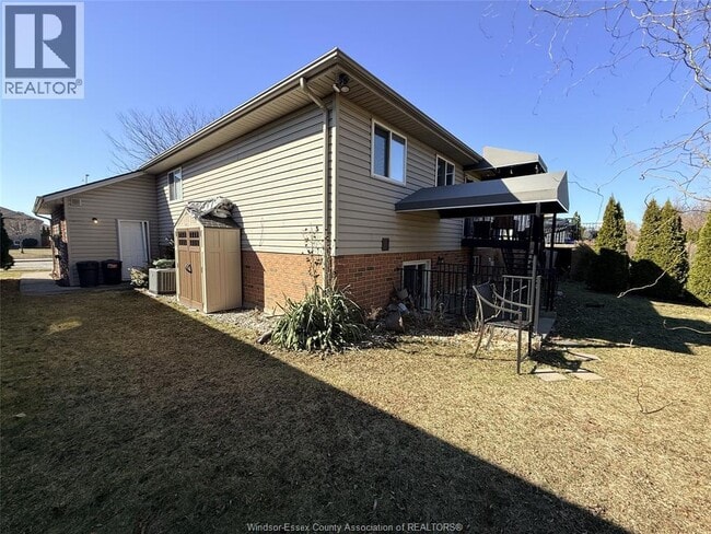 1126 Banwell Rd in Windsor, ON - Building Photo - Building Photo