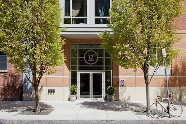 17 Otis St, Unit 601 in Cambridge, MA - Building Photo